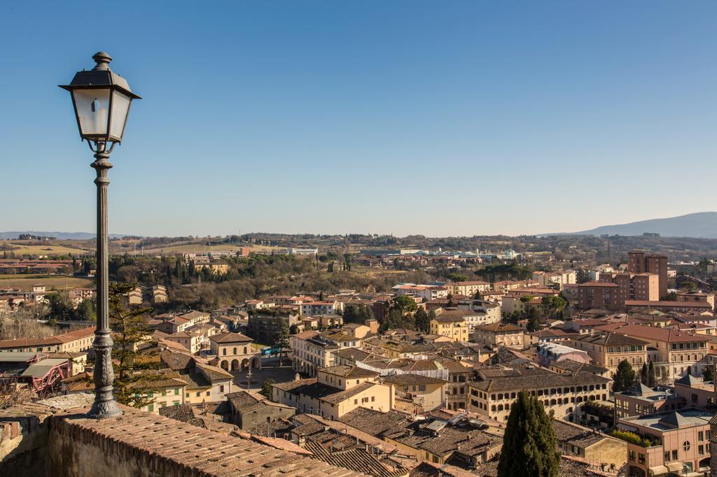 Whitehouse Hotel Colle Val D'Elsa Exterior foto