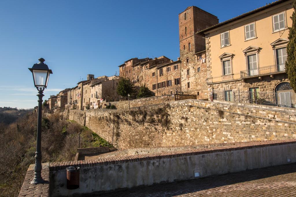 Whitehouse Hotel Colle Val D'Elsa Exterior foto